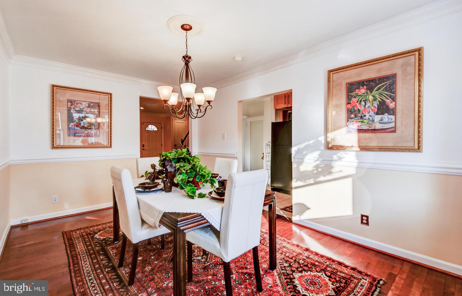1649 Stonewood Road Baltimore, MD 21239 - Photo 11 of 31 Dining Room