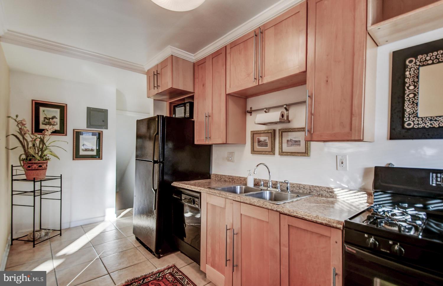 1649 Stonewood Road Baltimore, MD 21239 - Photo 14 of 31 Kitchen