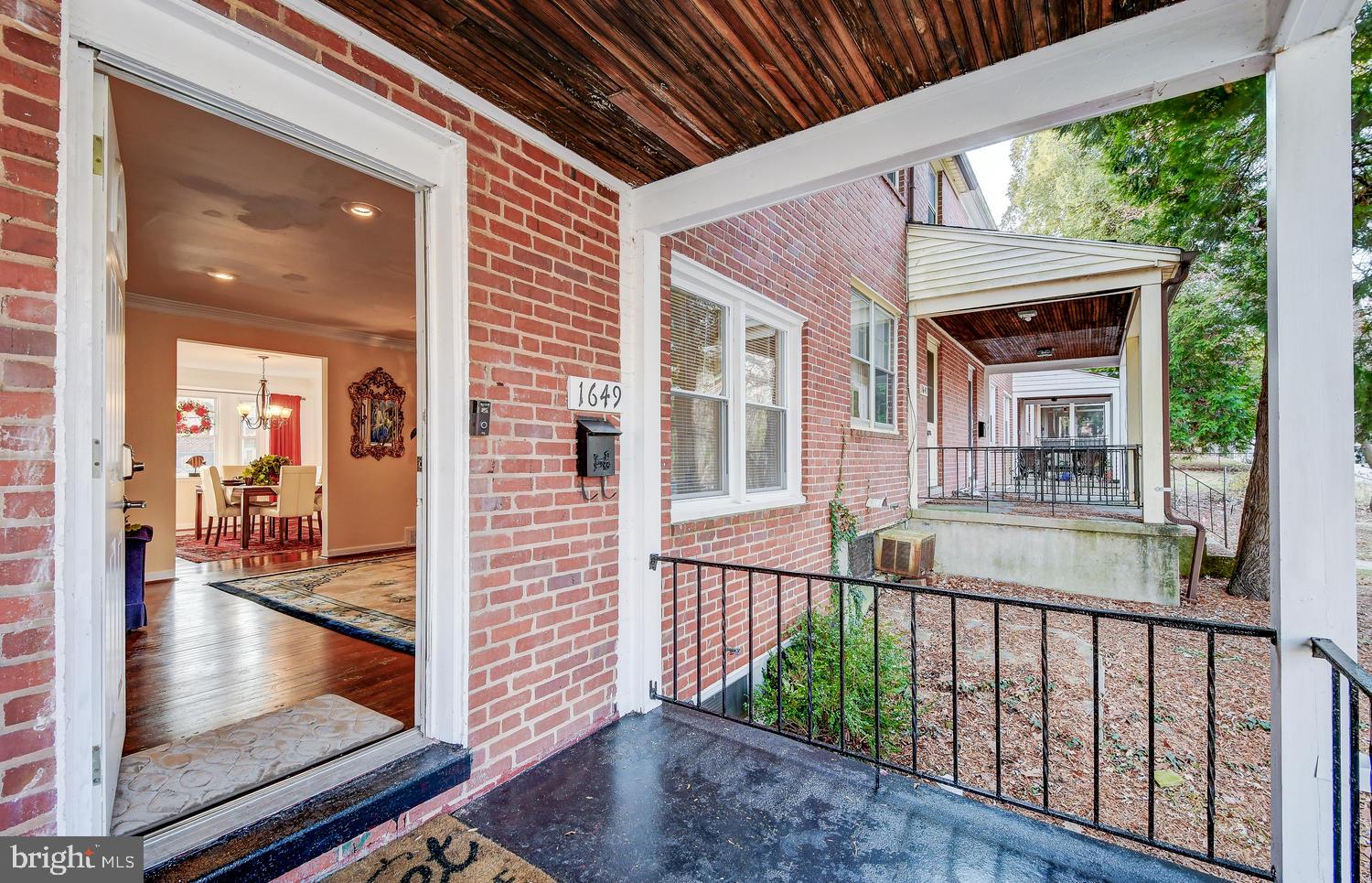 1649 Stonewood Road Baltimore, MD 21239 - Photo 5 of 31 Entrance
