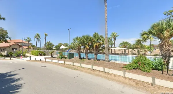 $595 | 1539 West Woodlawn Avenue, Unit 2, San Antonio, TX 78201