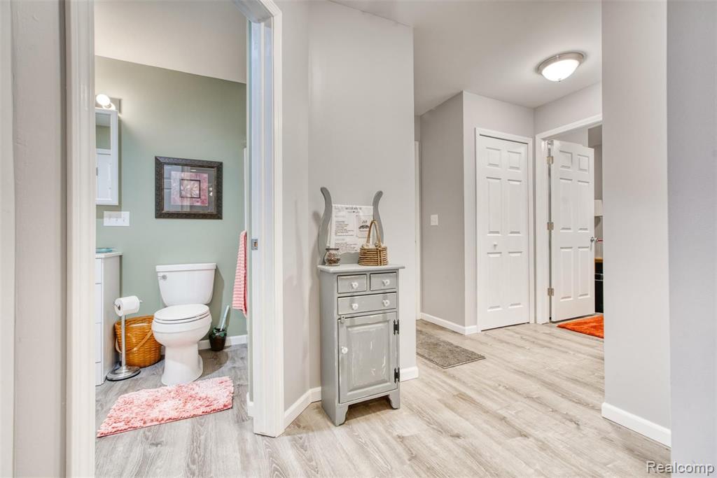 10285 Converse Road Fowlerville, MI 48836 - Photo 12 of 30