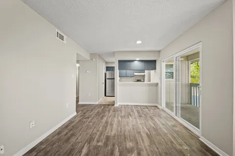 $110,900 | 250 El Dorado Boulevard, Unit 210, Webster, TX 77598