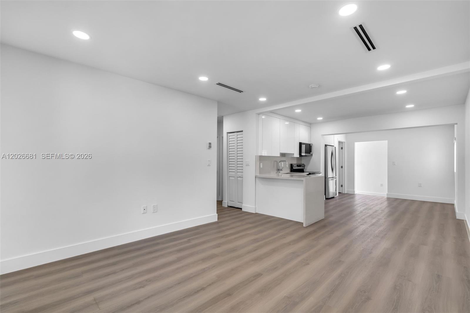 2810 Southwest 26th Street, Unit 2810 Miami, FL 33133 - Photo 5 of 19