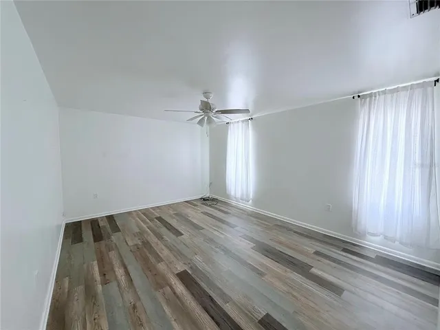 $1,800 | 735 Dodecanese Boulevard, Tarpon Springs, FL 34689