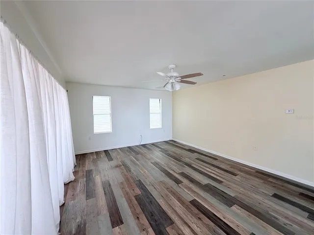 $1,800 | 735 Dodecanese Boulevard, Tarpon Springs, FL 34689