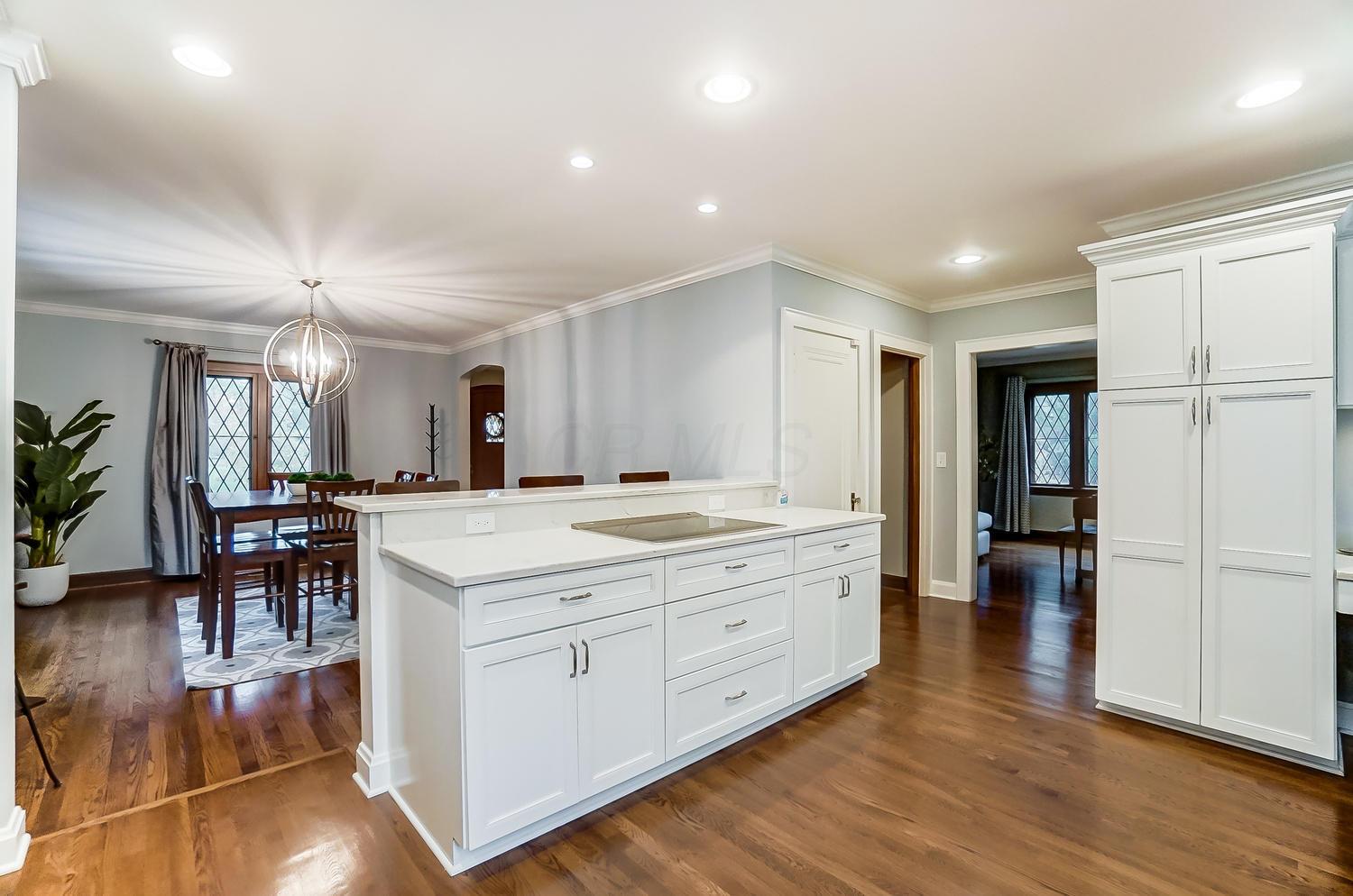 2471 Coventry Road Columbus, OH 43221 - Photo 13 of 45