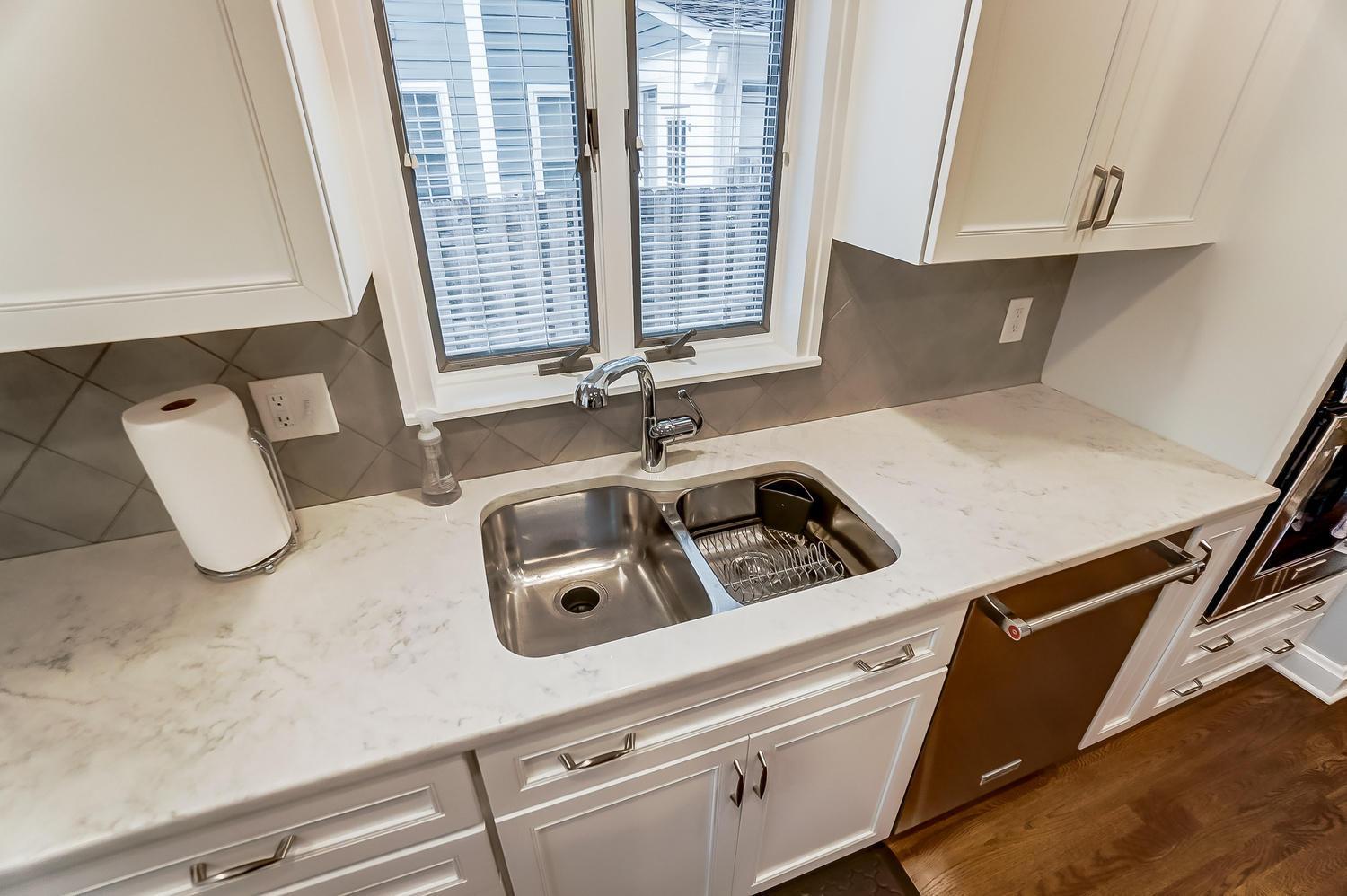 2471 Coventry Road Columbus, OH 43221 - Photo 18 of 45