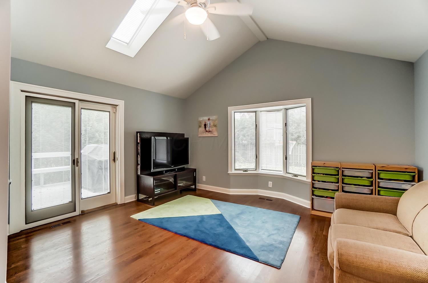 2471 Coventry Road Columbus, OH 43221 - Photo 20 of 45