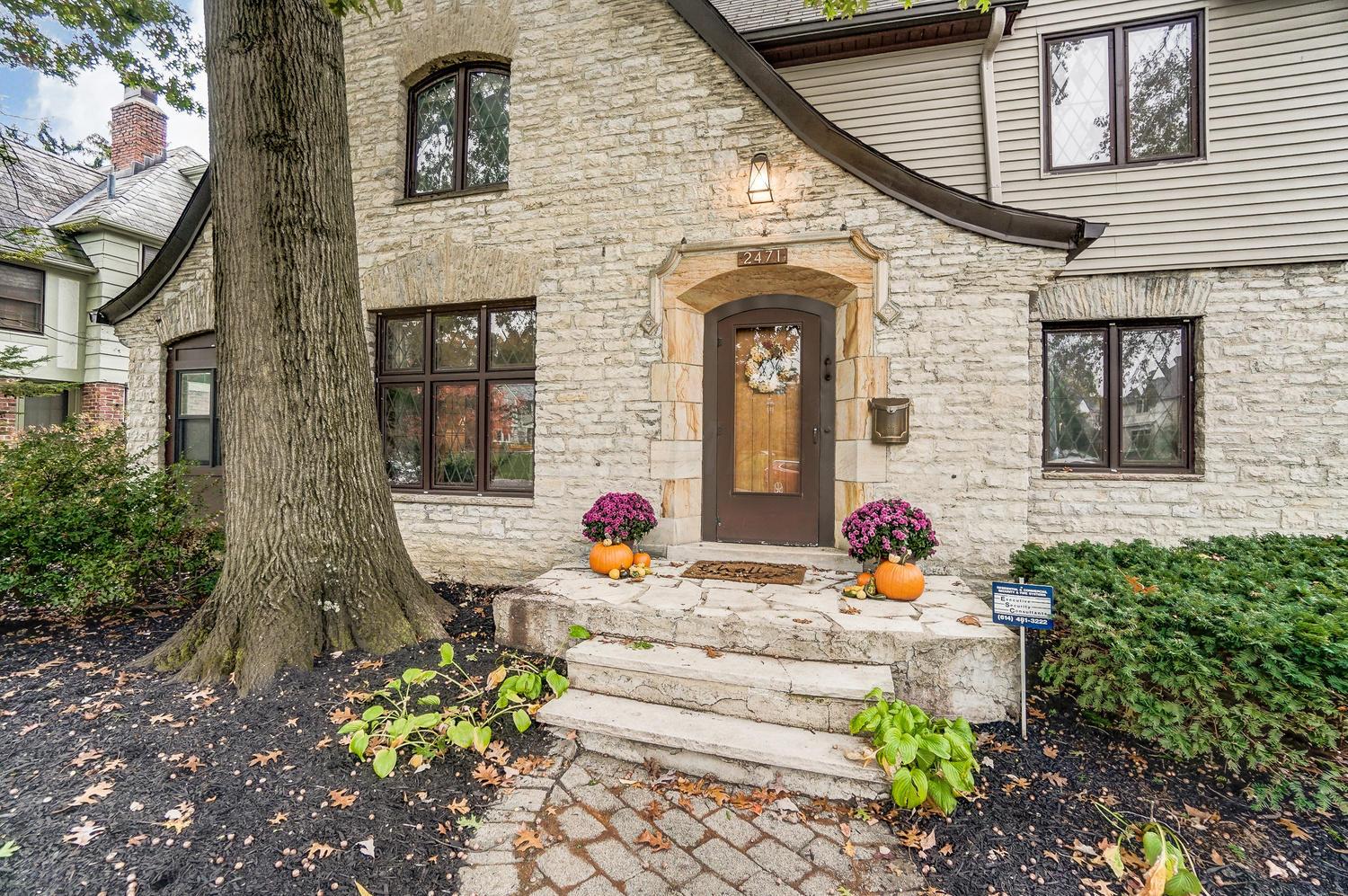 2471 Coventry Road Columbus, OH 43221 - Photo 2 of 45