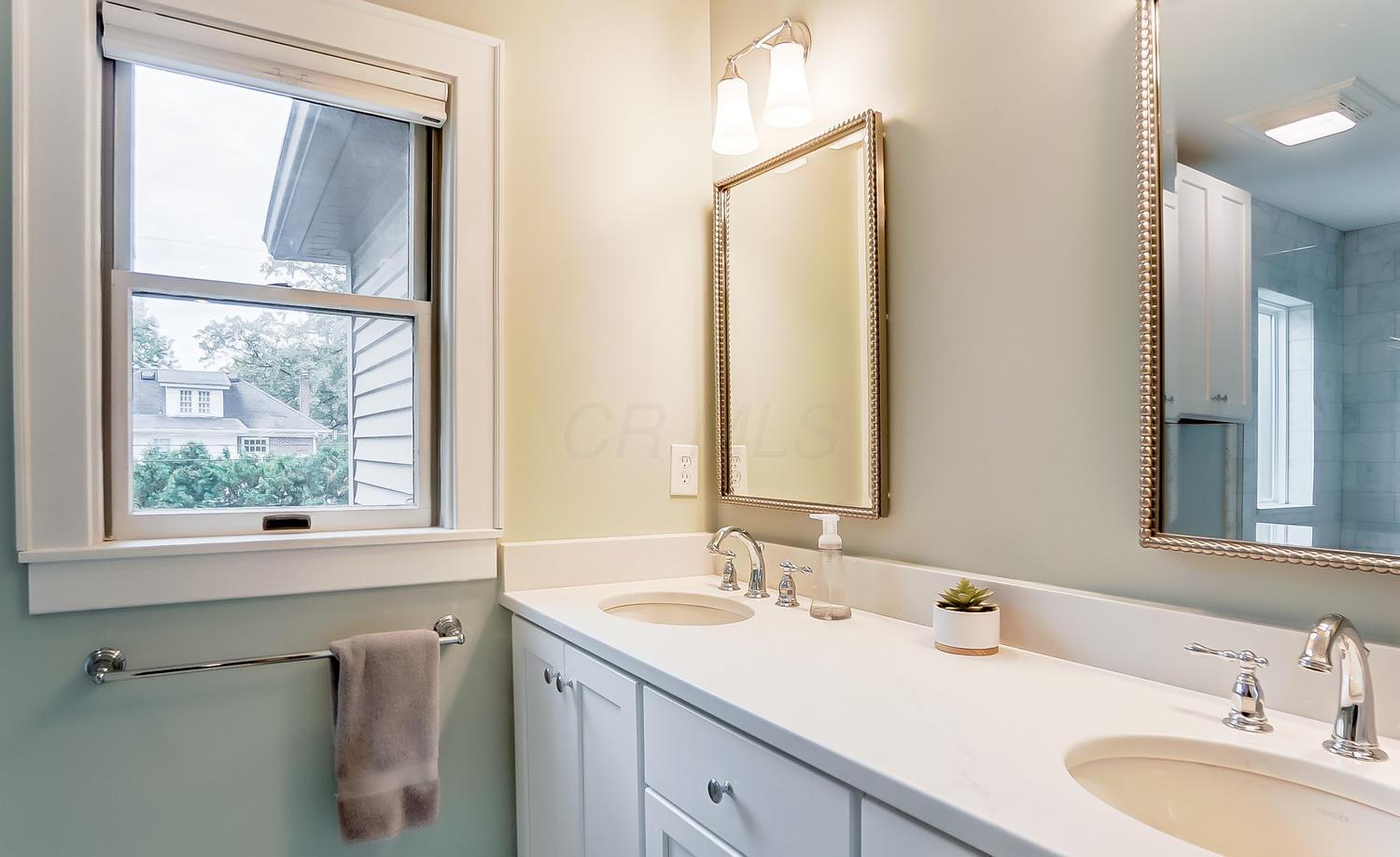 2471 Coventry Road Columbus, OH 43221 - Photo 25 of 45