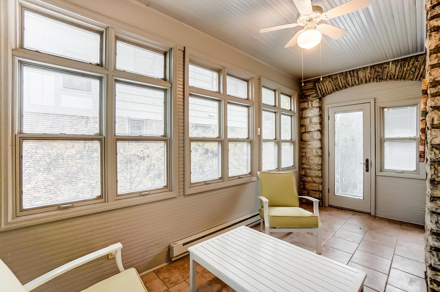 2471 Coventry Road Columbus, OH 43221 - Photo 10 of 45