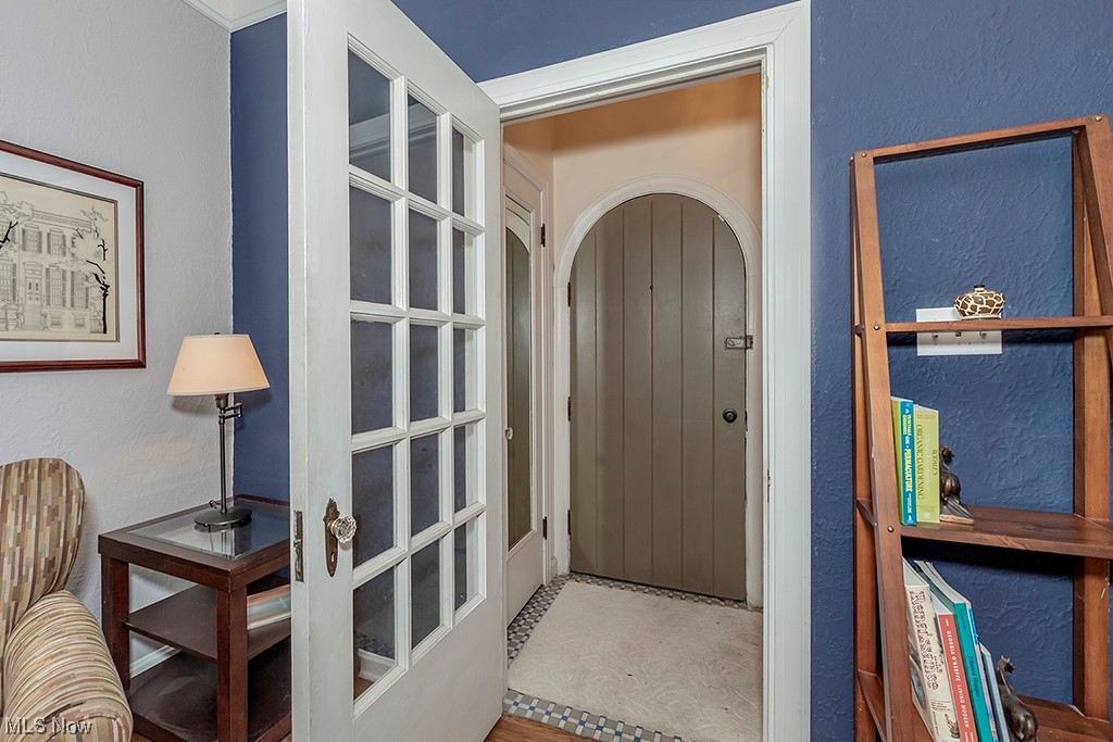 2435 Kingston Road Cleveland, OH 44118 - Photo 6 of 50 Gallery Image 6