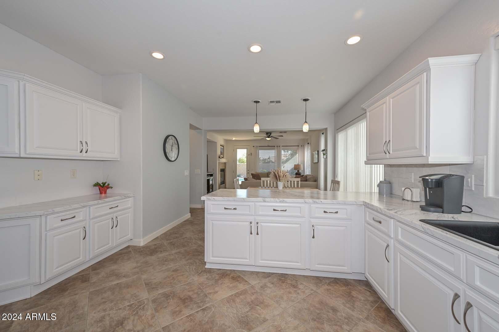 13733 West Redfield Road Surprise, AZ 85379 - Photo 41 of 68 Kitchen3 (4)