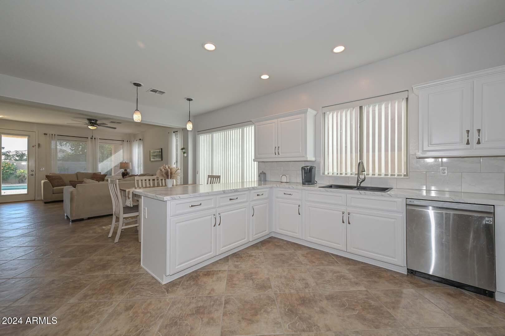 13733 West Redfield Road Surprise, AZ 85379 - Photo 42 of 68 Kitchen-Family Room (1)