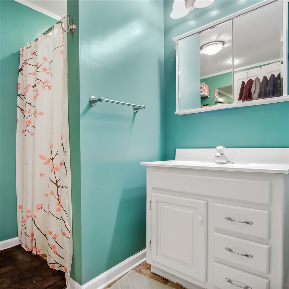 12294 Canada Road Birch Run, MI 48415 - Photo 20 of 32