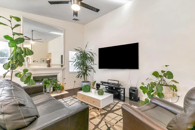 $3,500 | 3257 Vista Del Lago Way, Fairfield, CA 94533