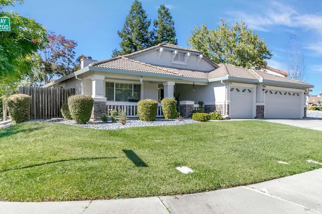 $3,500 | 3257 Vista Del Lago Way, Fairfield, CA 94533