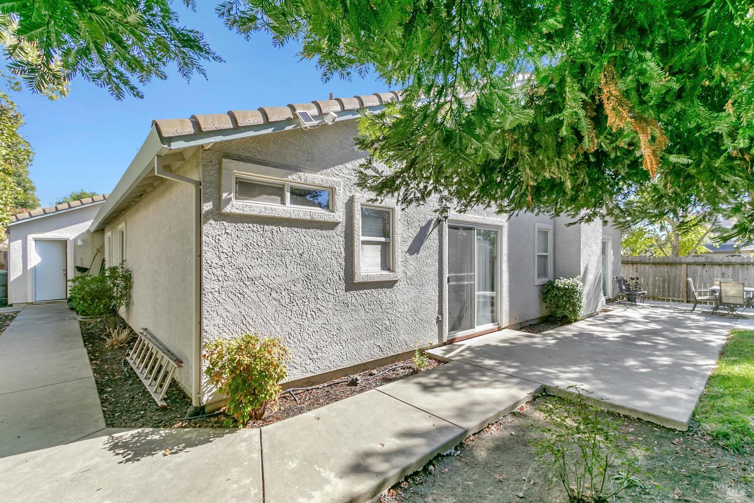 3257 Vista Del Lago Way Fairfield, CA 94533 - Photo 38 of 46