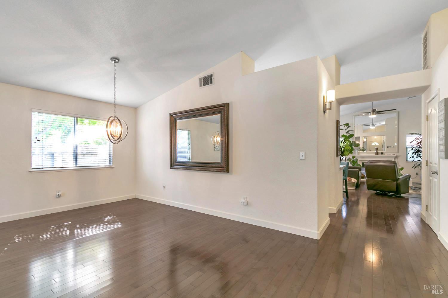 3257 Vista Del Lago Way Fairfield, CA 94533 - Photo 7 of 46