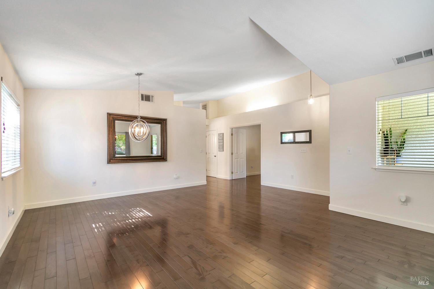 3257 Vista Del Lago Way Fairfield, CA 94533 - Photo 9 of 46