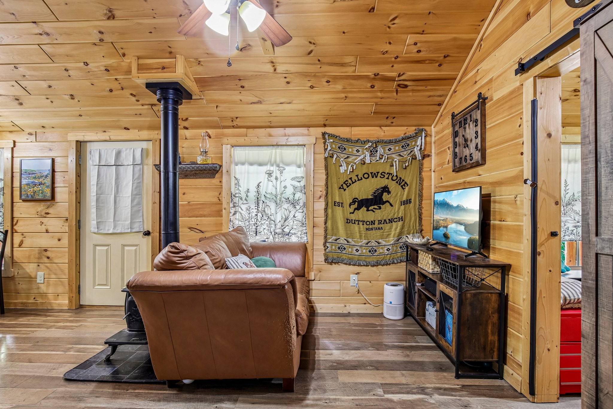 1424 Poplar Ridge Lane Chapmansboro, TN 37035 - Photo 12 of 63