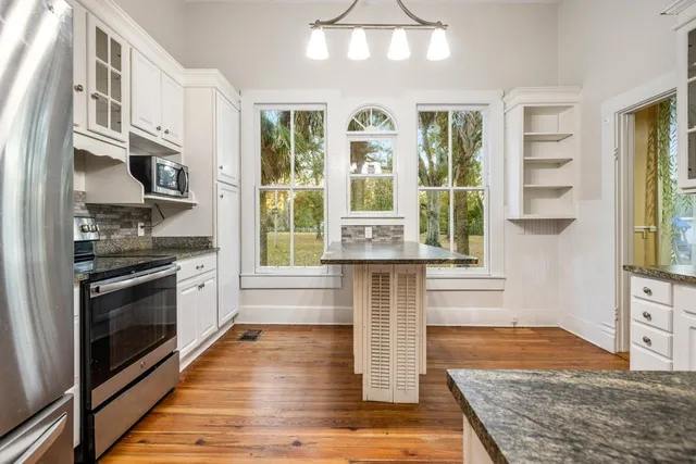 $595,000 | 79 Lakeside Road, Monticello, FL 32344