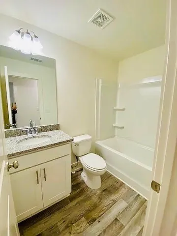 $1,950 | 25 South Auburn Landing Place, Auburn, GA 30011