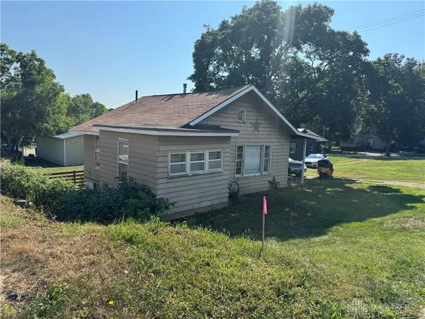 $130,000 | 916 South Main Street, Englewood, OH 45322
