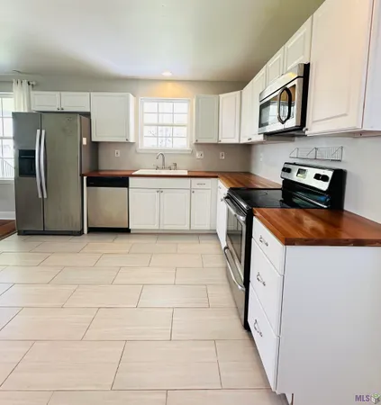 $2,600 | 376 Croydon Avenue, Baton Rouge, LA 70806