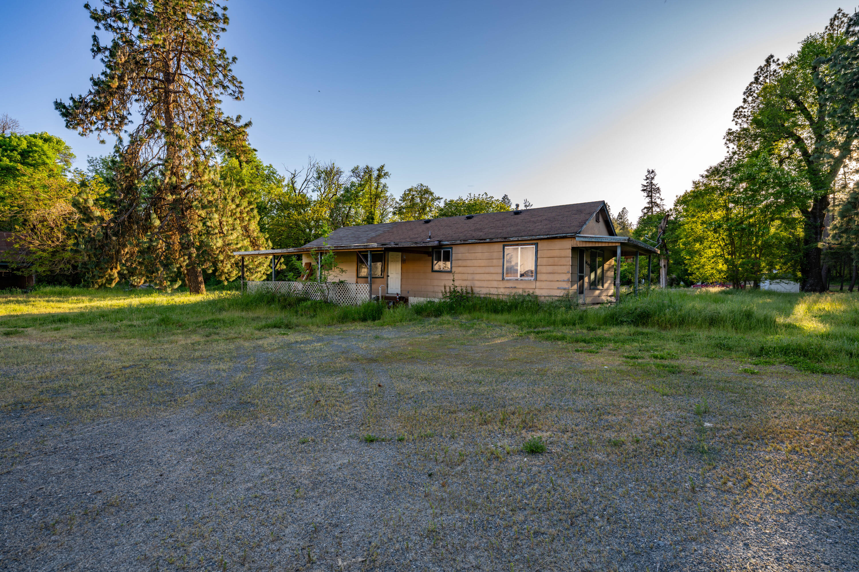 6531 Lower River Road Grants Pass, OR 97526 - Photo 35 of 63
