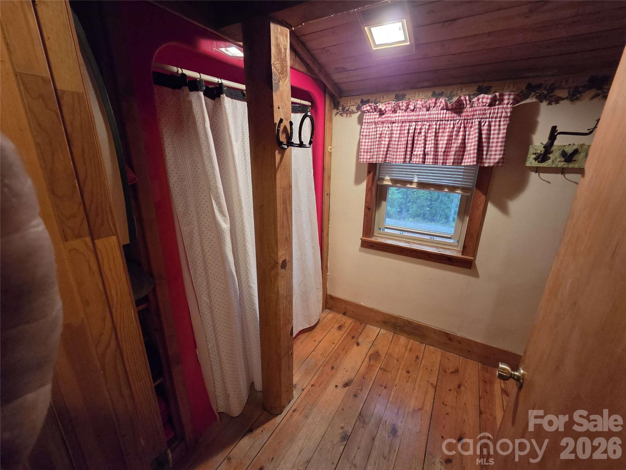 692 Buck Hill Road Newland, NC 28657 - Photo 15 of 31