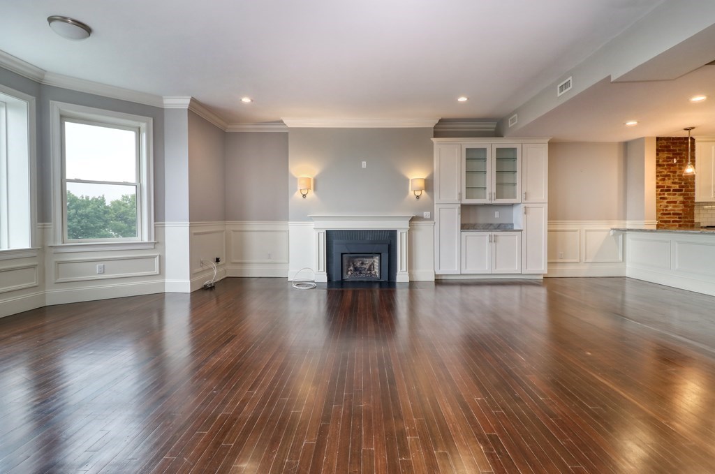 127 Bay State Road, Unit PH Boston, MA 02215 - Photo 5 of 28