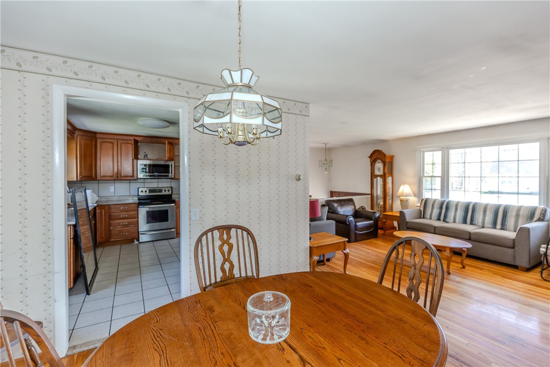 39 Francis Road Glocester, RI 02857 - Photo 12 of 50