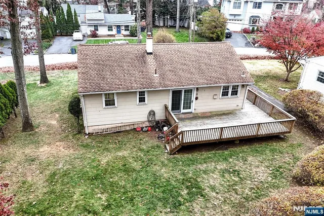 $580,000 | 61 Mackay Avenue, Waldwick, NJ 07463