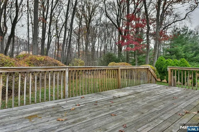 $580,000 | 61 Mackay Avenue, Waldwick, NJ 07463