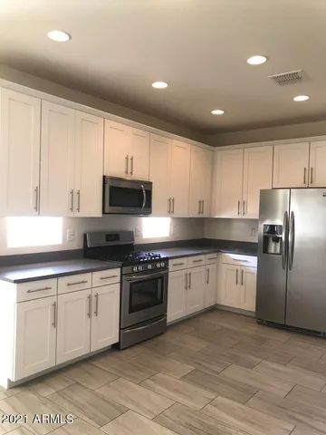 a close view of stove