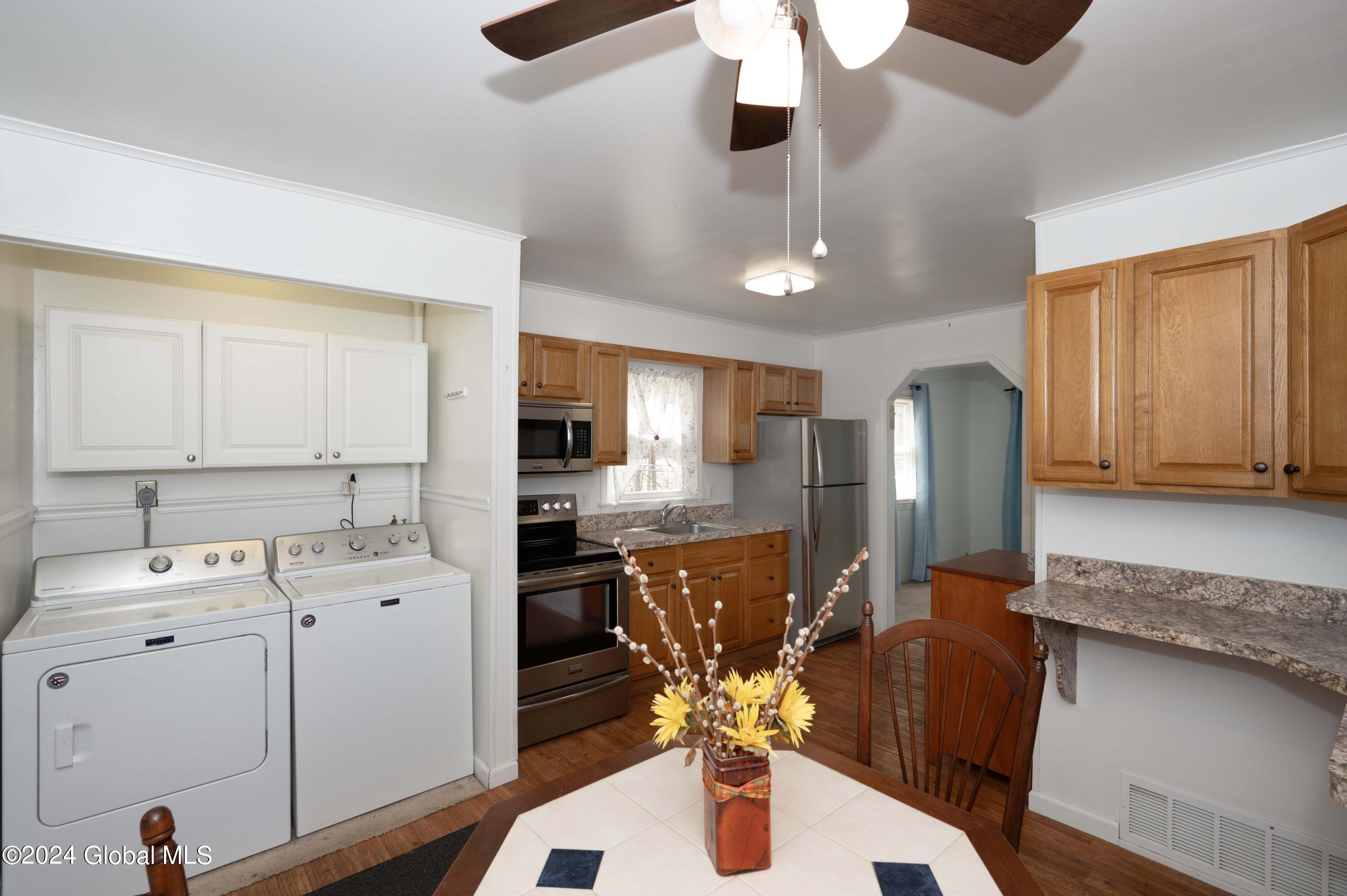 77 Consaul Road Colonie, NY 12205 - Photo 9 of 18 Kitchen/Laundry