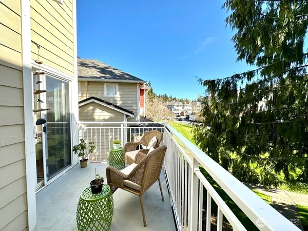 $3,800 | 515 225th Place Northeast, Unit 33, Sammamish, WA 98074
