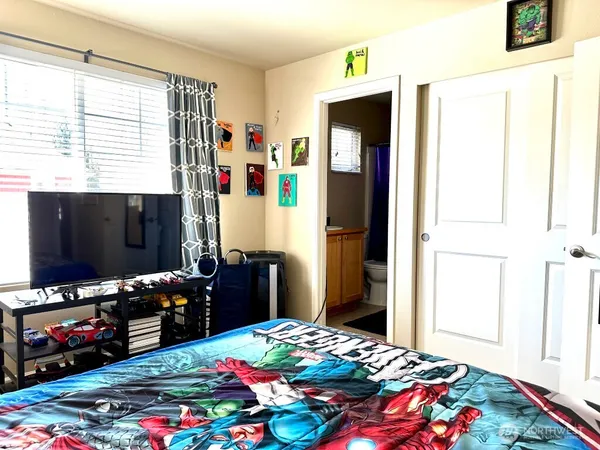 $3,800 | 515 225th Place Northeast, Unit 33, Sammamish, WA 98074