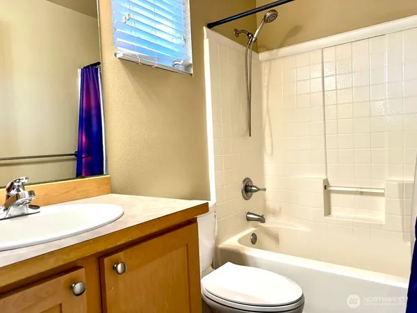 $3,800 | 515 225th Place Northeast, Unit 33, Sammamish, WA 98074