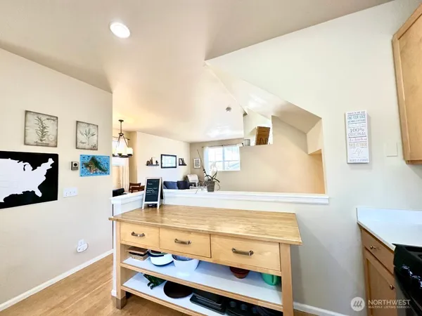 $3,800 | 515 225th Place Northeast, Unit 33, Sammamish, WA 98074