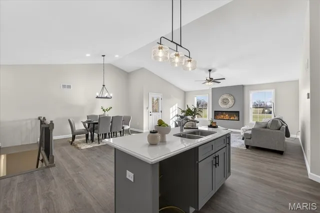 $435,000 | 617 Middletown Court, O'Fallon, IL 62269