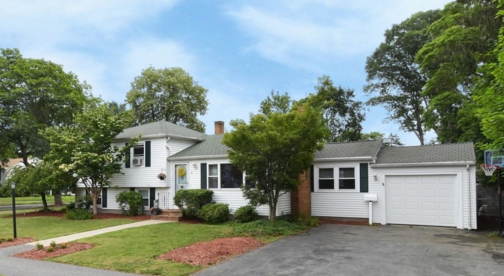 9 Chapel Road Danvers, MA 01923 - Photo 2 of 21 Gallery Image 2