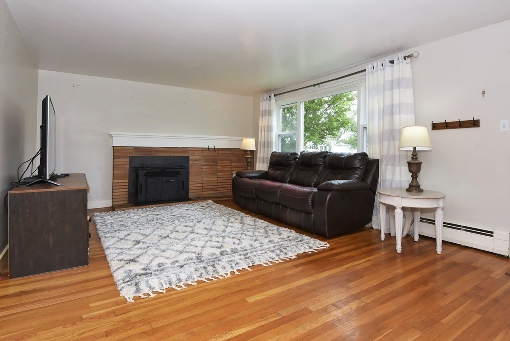 9 Chapel Road Danvers, MA 01923 - Photo 6 of 21 Gallery Image 6
