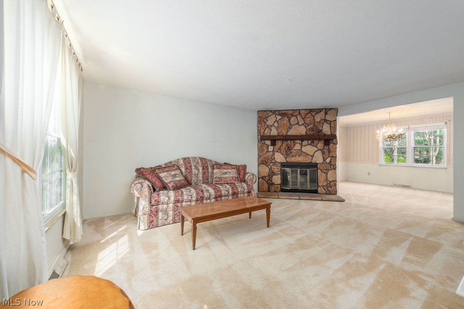 17954 Drake Road Strongsville, OH 44136 - Photo 6 of 43 Gallery Image 6
