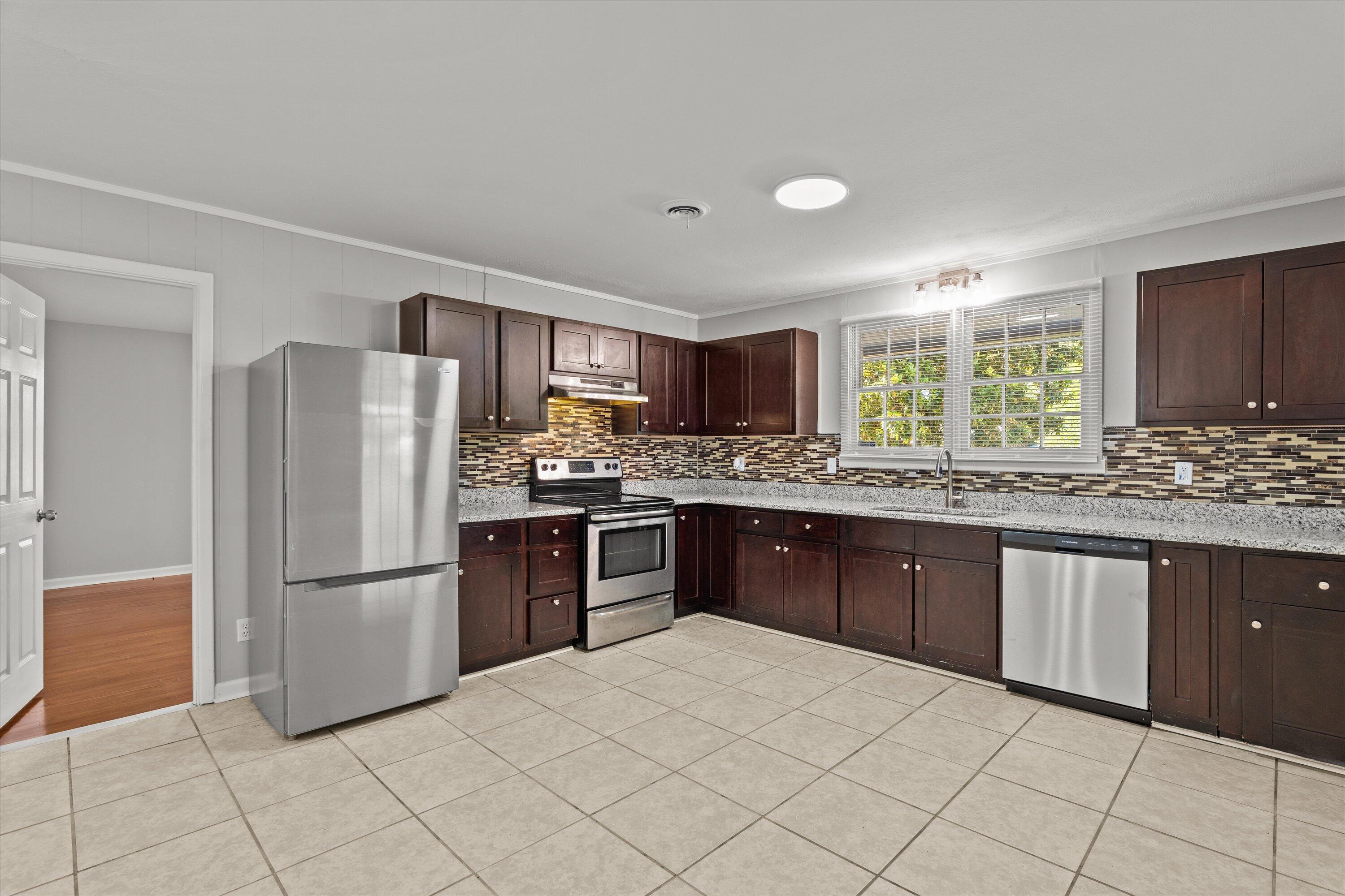 2131 Reedale Avenue Augusta, GA 30906 - Photo 11 of 48 28-PS527172