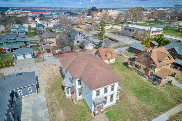 $150,000 | 382 West Muskegon Avenue, Muskegon, MI 49440