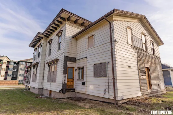 $150,000 | 382 West Muskegon Avenue, Muskegon, MI 49440