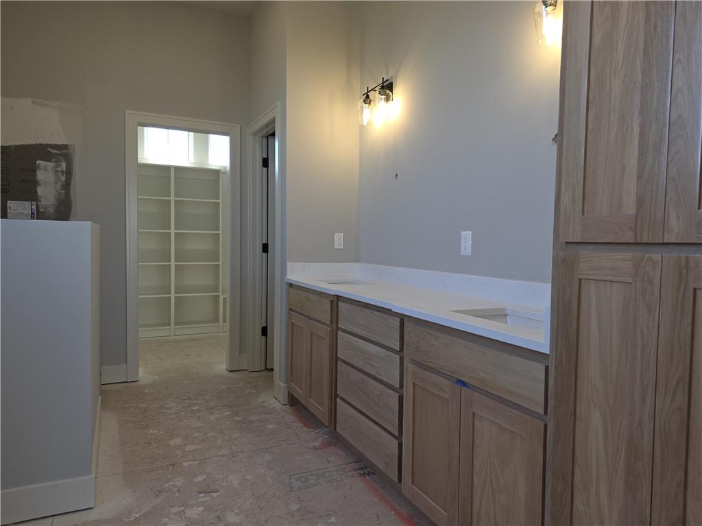 4445 Tee Box Drive Basehor, KS 66007 - Photo 14 of 37