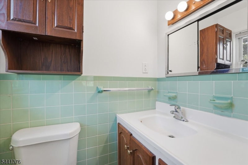 1352 Crim Road Bridgewater, NJ 08807 - Photo 21 of 34